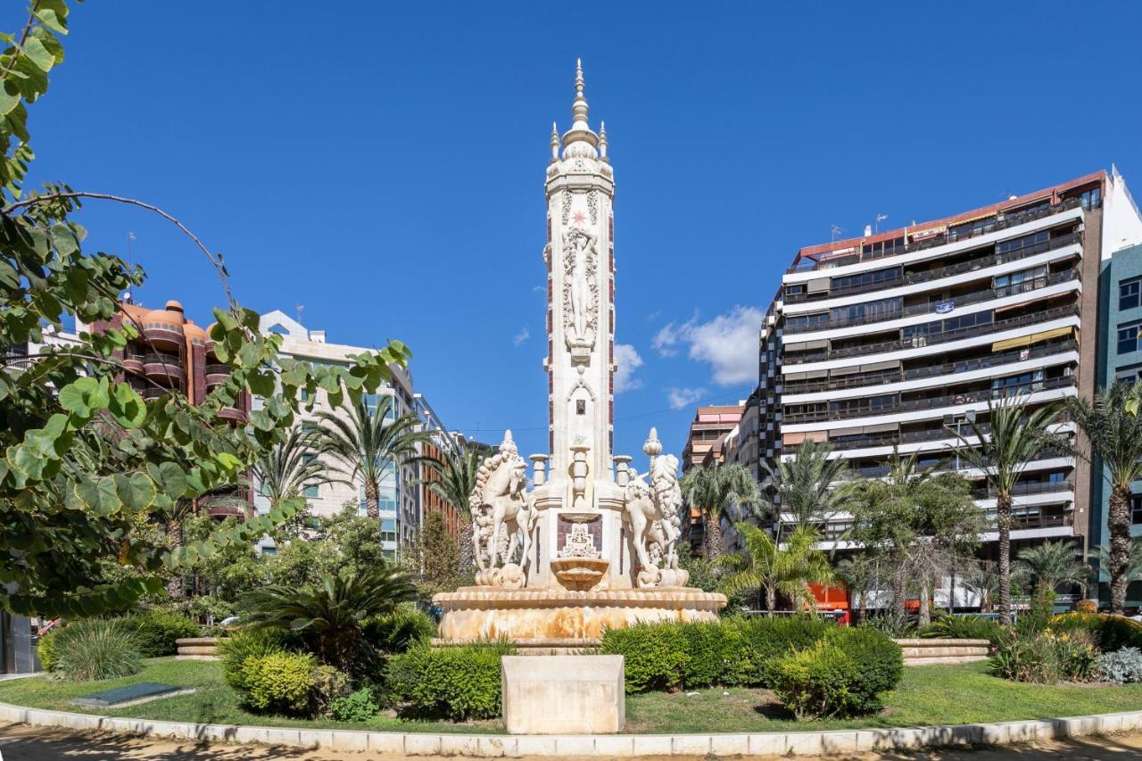 אליקאנטה Beach Suite, City & Mountain View מראה חיצוני תמונה